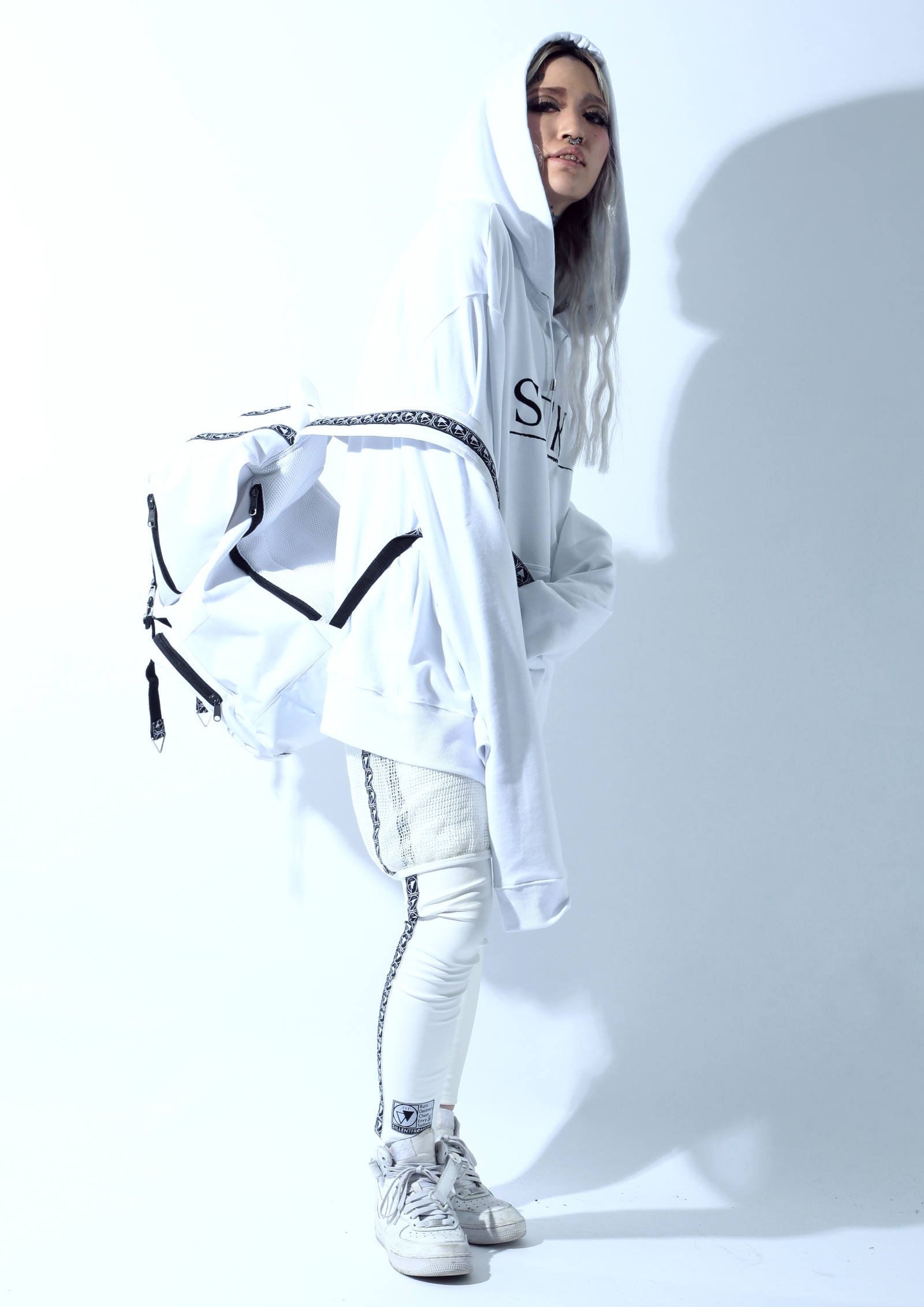 SILLENT FROM ME - SICK -Modified Pullover- | DOLL